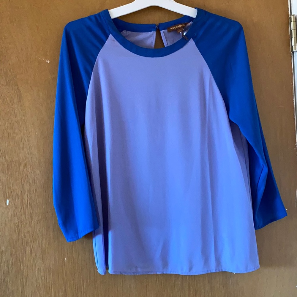 Hive & Honey violet and blue raglan blouse, size M